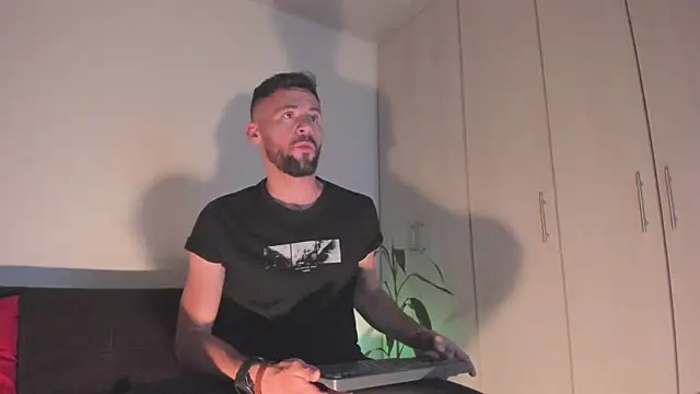 Snapshot of Erickpritz_xh chatting on 04/05/26, 01:56 Erickpritz xh online show from 04/05/26, 01:56