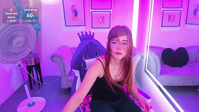 Victoria  doll online show from 03/05/26, 12:35