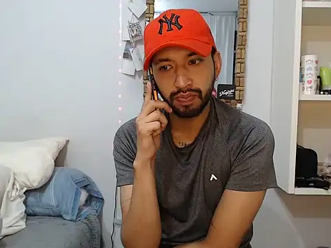 thomass1018 online show from 05/30/26, 04:19