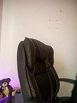  aish a online show from 02/12/26, 10:20