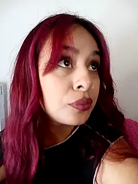 Snapshot of EmiilyFoxx09 chatting on 03/02/26, 02:24 EmiilyFoxx09 online show from 03/02/26, 02:24