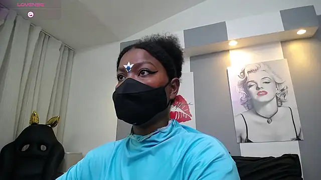 kavya suri  online show from 02/11/26, 06:52