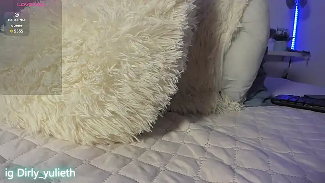 Alejandraa Ruiz10 online show from 03/20/26, 10:44