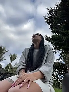 scarlett pinkk1 online show from 04/11/26, 10:13