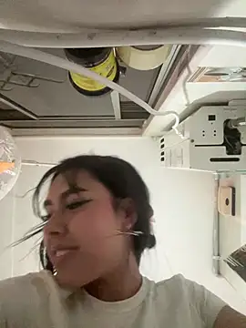 Snapshot of scarlett_pinkk1 chatting on 02/13/26, 04:34 scarlett pinkk1 online show from 02/13/26, 04:34