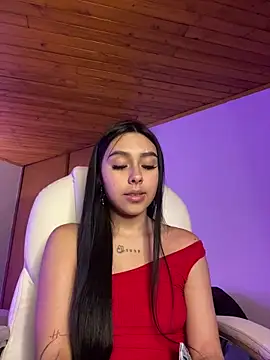 Snapshot of scarlett_pinkk1 chatting on 02/11/26, 05:07 scarlett pinkk1 online show from 02/11/26, 05:07