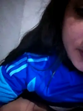 Snapshot of mariposaros4 chatting on 07/12/26, 10:27 mariposaros4 online show from 07/12/26, 10:27