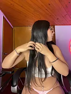 Snapshot of Violetta_pinkk1 chatting on 02/06/26, 04:08 Violetta pinkk1 online show from 02/06/26, 04:08