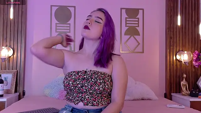 Snapshot of Hanna-Winchester chatting on 03/01/26, 08:20 Hanna-Winchester online show from 03/01/26, 08:20