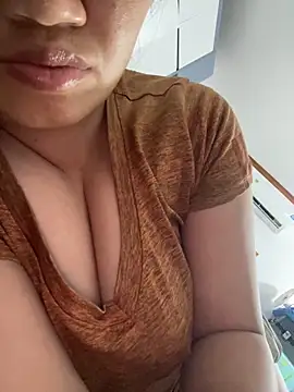 Puka2001 online show from 04/12/26, 02:09