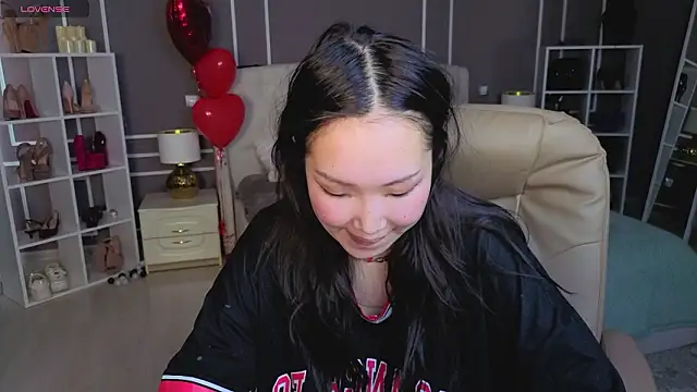 Snapshot of ElinaMotion chatting on 02/15/26, 07:51 ElinaMotion online show from 02/15/26, 07:51