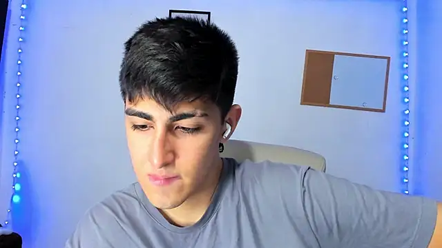 babyted272 online show from 04/15/26, 11:27