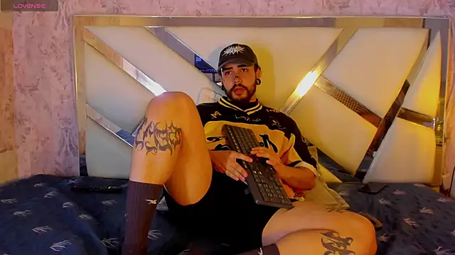 Benny and Mark online show from 02/05/26, 04:08