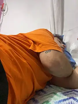 vanilla Kush online show from 02/19/26, 04:53