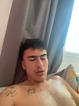 vanilla Kush online show from 04/12/26, 03:37