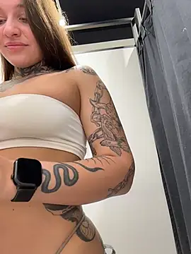 Snapshot of KishaMur chatting on 02/14/26, 03:29 KishaMur online show from 02/14/26, 03:29