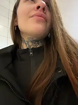 Snapshot of KishaMur chatting on 02/23/26, 05:09 KishaMur online show from 02/23/26, 05:09