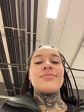 KishaMur online show from 04/19/26, 05:19