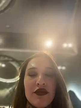 Snapshot of KishaMur chatting on 02/10/26, 04:33 KishaMur online show from 02/10/26, 04:33