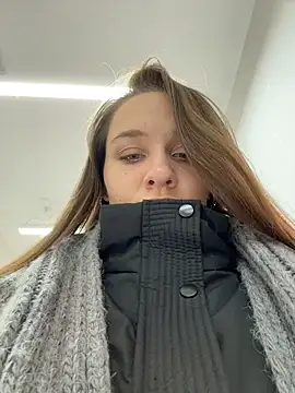 Snapshot of KishaMur chatting on 02/17/26, 04:43 KishaMur online show from 02/17/26, 04:43