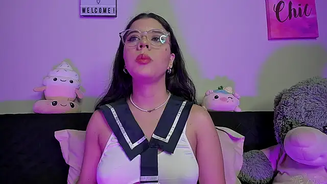 ViolettM online show from 03/25/26, 05:12