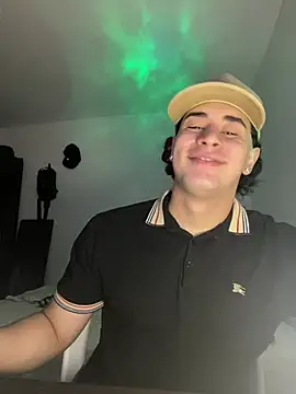 Maximuz1920 online show from 05/16/26, 06:23