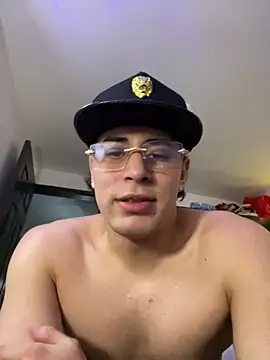 Maximuz1920 online show from 04/05/26, 08:59