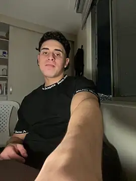 Maximuz1920 online show from 02/06/26, 12:28