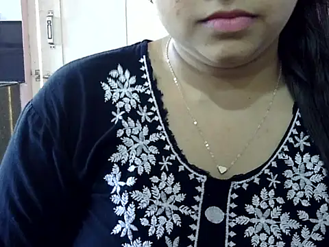 Cute Aliyaa online show from 04/05/26, 08:54