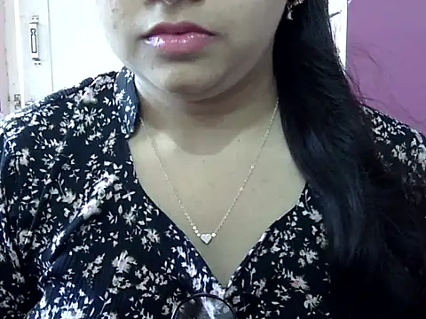 Cute Aliyaa online show from 04/02/26, 08:43