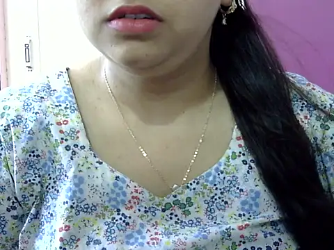 Cute Aliyaa online show from 04/12/26, 07:55