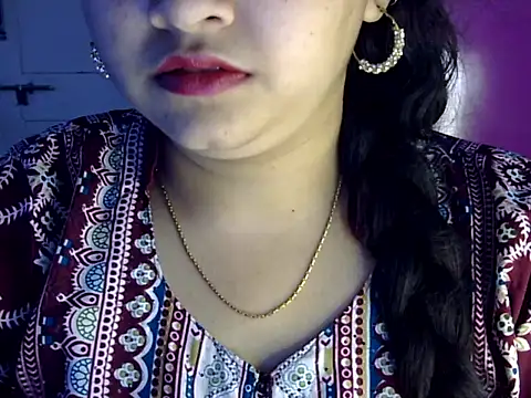 Snapshot of Cute_Aliyaa chatting on 07/18/26, 12:36 Cute Aliyaa online show from 07/18/26, 12:36