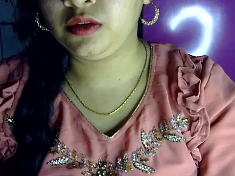Snapshot of Cute_Aliyaa chatting on 07/10/26, 01:33 Cute Aliyaa online show from 07/10/26, 01:33