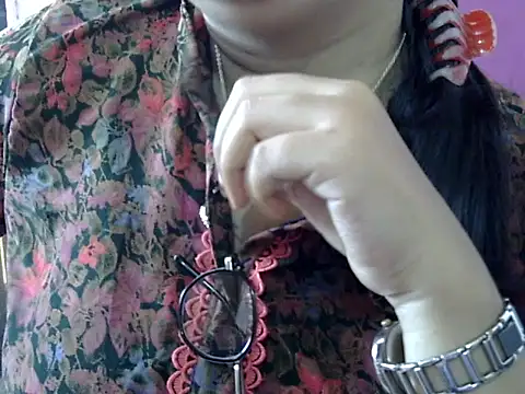 Cute Aliyaa online show from 04/01/26, 09:43