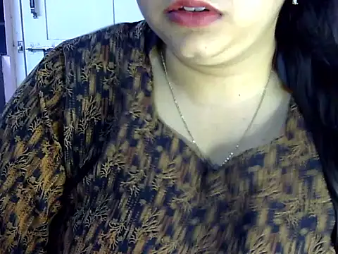 Snapshot of Cute_Aliyaa chatting on 06/03/26, 02:33 Cute Aliyaa online show from 06/03/26, 02:33