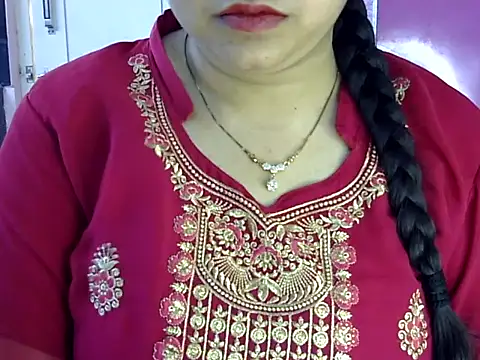 Cute Aliyaa online show from 05/23/26, 10:58