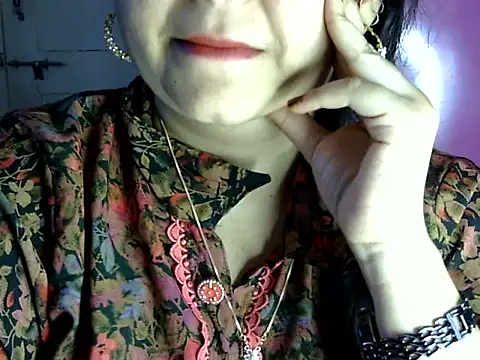 Snapshot of Cute_Aliyaa chatting on 07/05/26, 01:07 Cute Aliyaa online show from 07/05/26, 01:07
