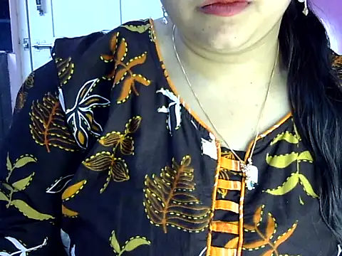 Snapshot of Cute_Aliyaa chatting on 06/07/26, 01:38 Cute Aliyaa online show from 06/07/26, 01:38