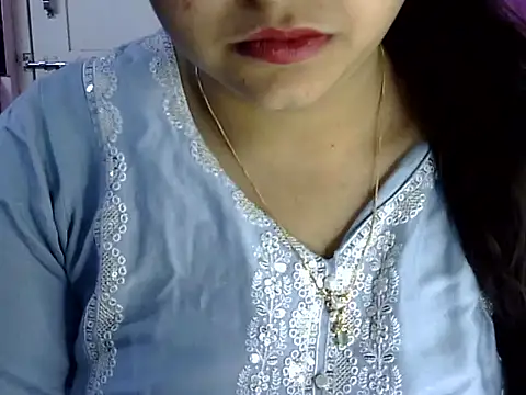 Snapshot of Cute_Aliyaa chatting on 06/04/26, 01:38 Cute Aliyaa online show from 06/04/26, 01:38