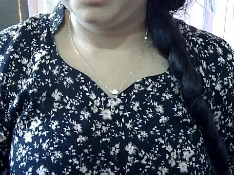 Cute Aliyaa online show from 03/26/26, 09:51