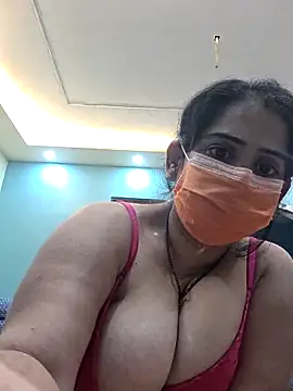 Snapshot of diyam4002 chatting on 02/13/26, 12:16 diyam4002 online show from 02/13/26, 12:16