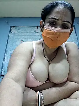 Snapshot of diyam4002 chatting on 02/24/26, 06:58 diyam4002 online show from 02/24/26, 06:58