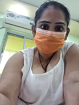 Snapshot of diyam4002 chatting on 02/05/26, 09:05 diyam4002 online show from 02/05/26, 09:05