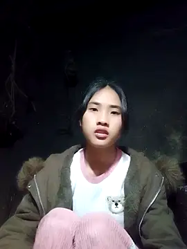 Hoa-tuylip online show from 02/05/26, 03:13