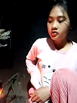 Hoa-tuylip online show from 02/25/26, 10:20