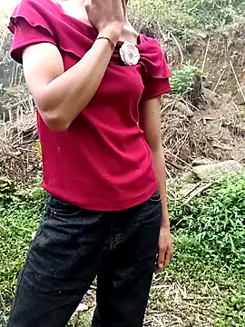 Hoa-tuylip online show from 04/21/26, 01:42