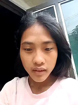 Snapshot of Hoa-tuylip chatting on 05/02/26, 11:54 Hoa-tuylip online show from 05/02/26, 11:54