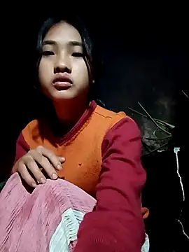 Hoa-tuylip online show from 02/24/26, 10:32