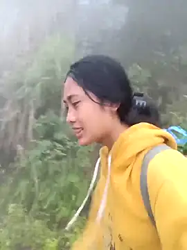 Hoa-tuylip online show from 03/06/26, 12:49