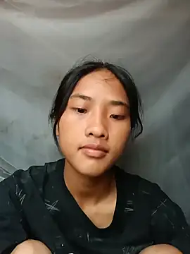 Snapshot of Hoa-tuylip chatting on 07/17/26, 01:14 Hoa-tuylip online show from 07/17/26, 01:14